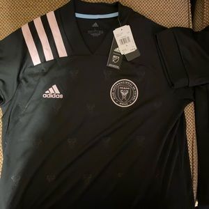size L inter miami away soccer jersey! NWT!